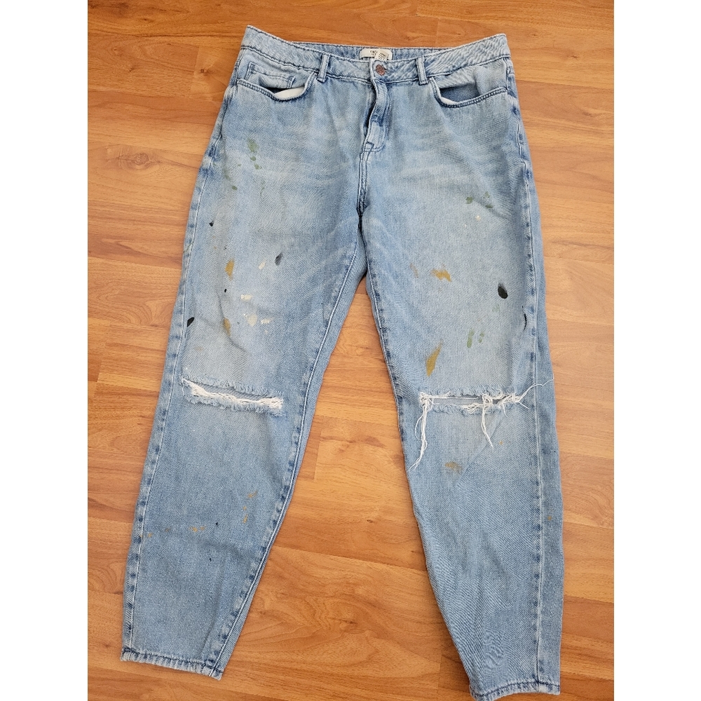 Womens Forever 21 distressed and painted boyfriend style jeans Size 31